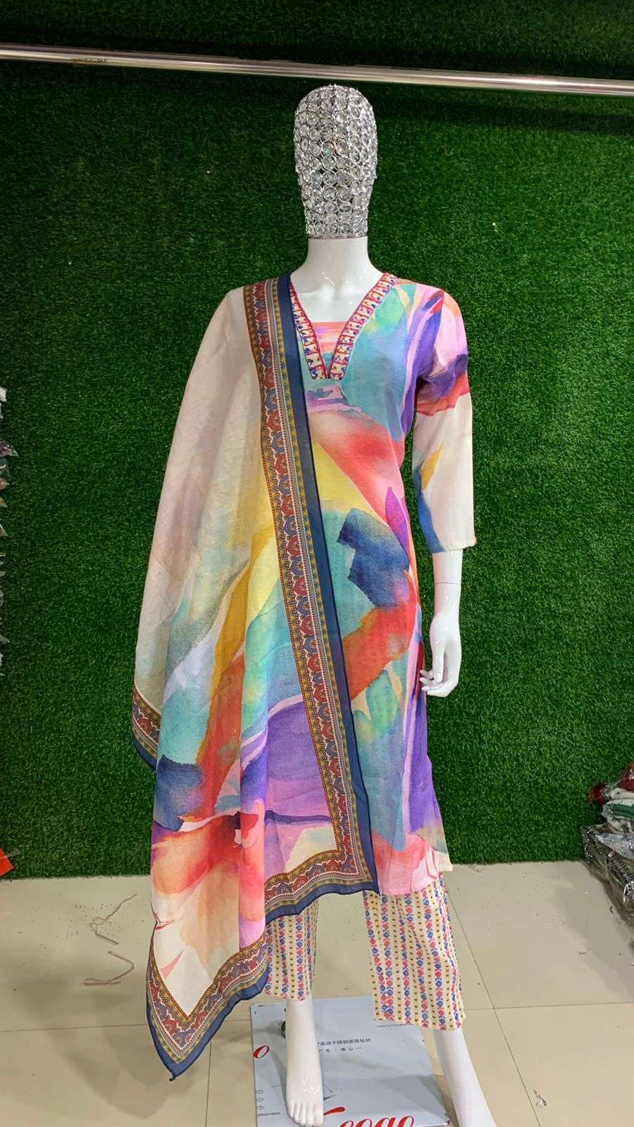 BEMITEX INDIA PRESENTS LINEN WITH DIGITAL PRINT & HANDWORK COLOURFULL READYMADE 3 PIECE SUIT COLLECTION WHOLESALE SHOP IN SURAT